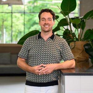 Jonathan van der Geer (associate)